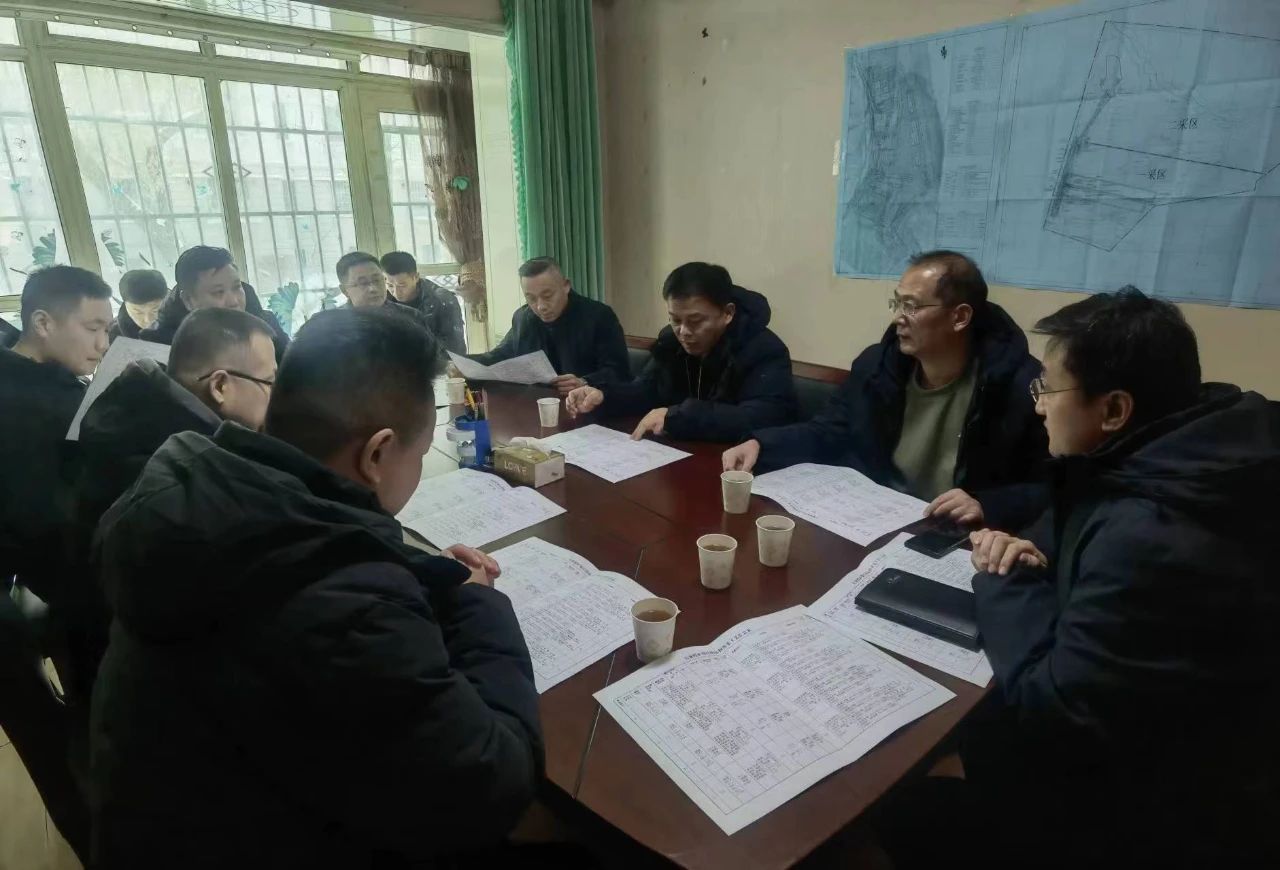 李曉東到新疆調研督導煤礦建設推進工作，并慰問駐疆干部職工1